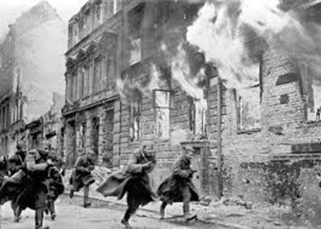 
               Как во время Второй мировой войны американцы по ошибке бомбили не те города и атаковали армию СССР
            