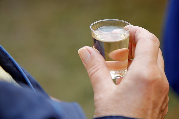 
               Почему алкоголики дольше живут чем спортсмены: правда или миф
            