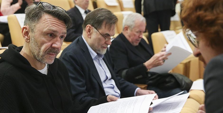 Журналист «кремлёвского пула» предложил мораторий на звёзд, если Шнуров захочет в ГД