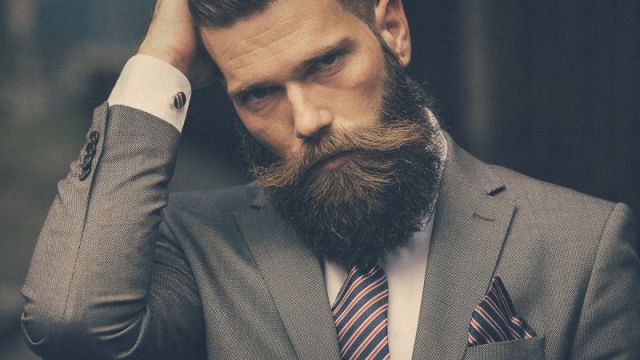 
               Мужской атрибут: как выбрать бороду по форме лица
            