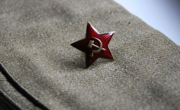
               Как пятиконечная звезда стала гербом СССР
            