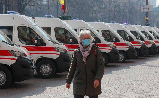 Ситуация с коронавирусом в Украине на 25 марта, сколько заболевших и умерших, карантин и закрытие авиасообщение, как можно попасть в украину с 17 марта