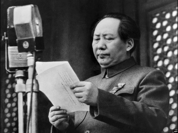 
               Несмотря на пренебрежительное отношение к себе со стороны вождя СССР, Мао уважал Сталина
            