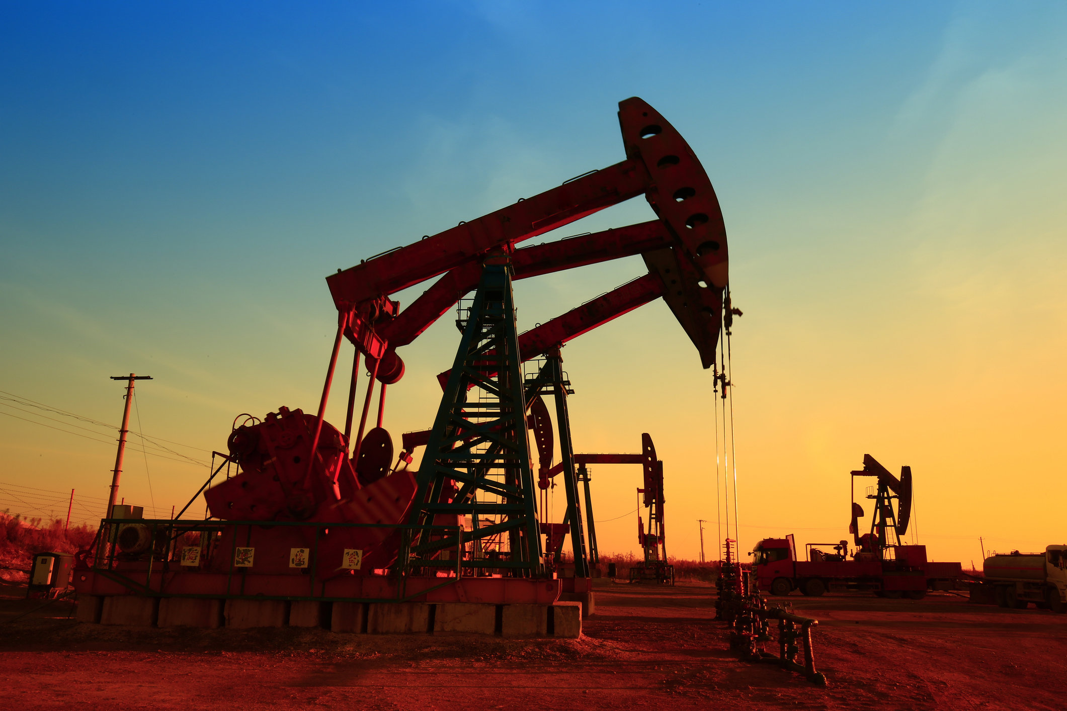 Прогноз спроса на нефть от ОПЕК, МЭА