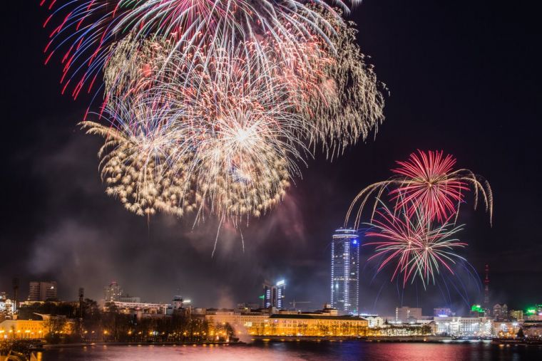 В каких городах России будет салют в День Победы 9 мая 2020 года, точное время салюта в Москве