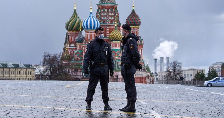Какие этапы снятия ограничительных мер планируют вводить в Москве?