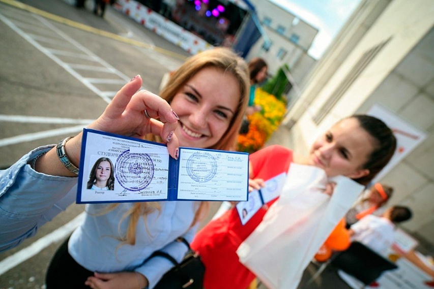 Когда начинается прием документов в колледжи в 2020 году, интересуются абитуриенты