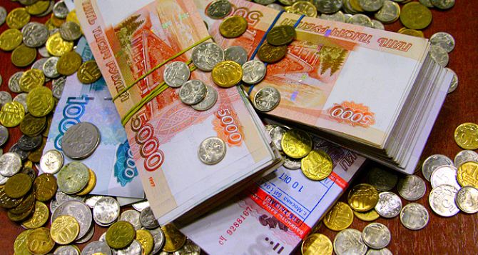 В ПФР разъяснили, когда стоит ждать выплат в 5000 рублей