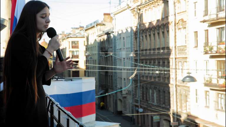 Петербург поддержал акцию «День Победы» на разных языках»