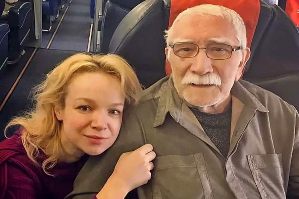 Армена Джигарханяна с инсультом госпитализировали в больницу