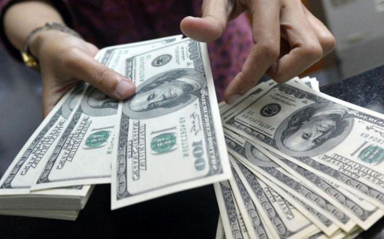 Финансовые эксперты поделились советами, как сохранить деньги в 2020 году