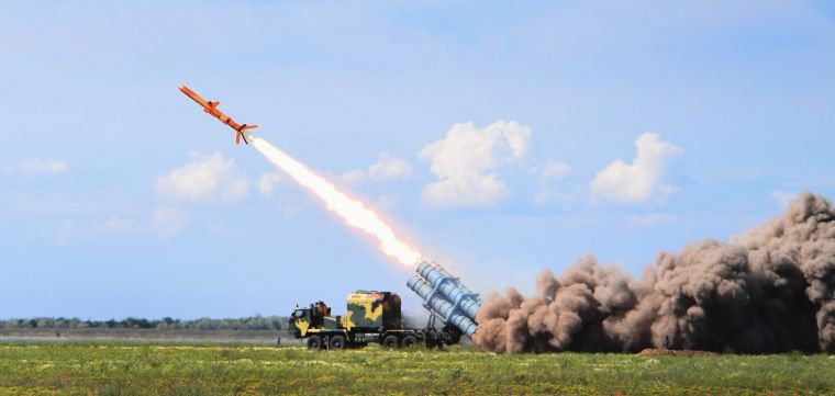 В Украине провели испытания модернизированной крылатой ракеты Нептун