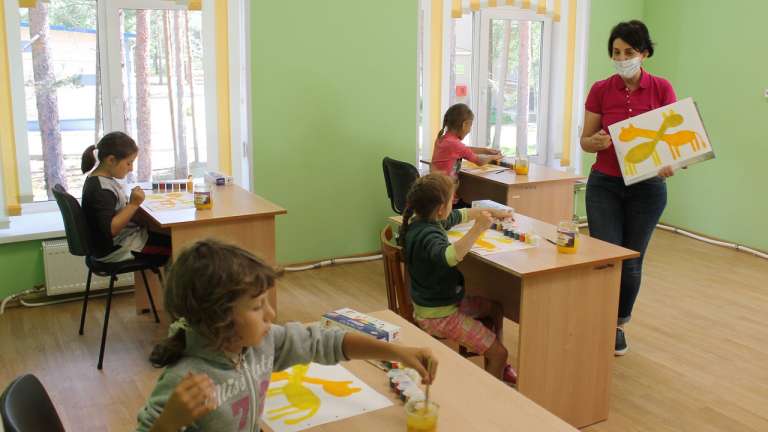 В ближайшее время в Петербурге откроются еще три детских лагеря