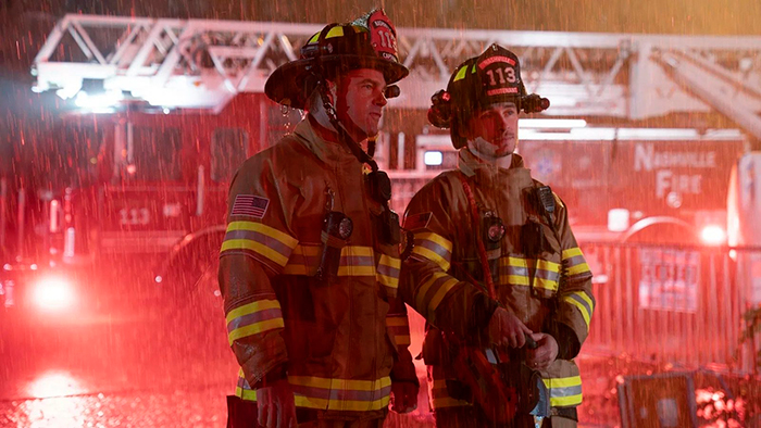 Сериал «911: Нэшвилл» (2025) - сюжет, актеры и роли, кадры из сериала