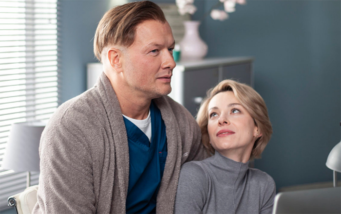 Сериал «Акушер 2 сезон» (2025) - сюжет, актеры и роли, кадры из сериала