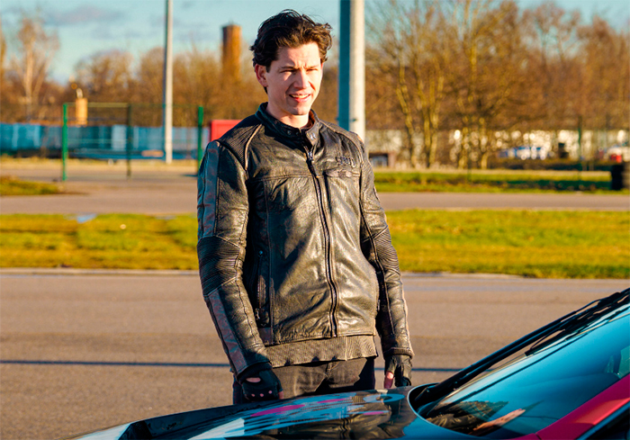 Сериал «Акушер 2 сезон» (2025) - сюжет, актеры и роли, кадры из сериала