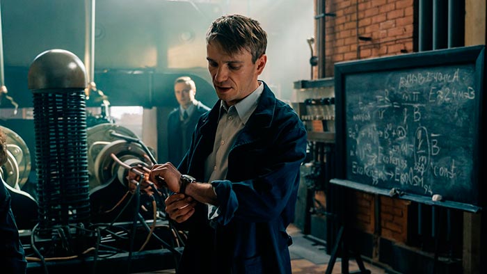 Сериал «Атом» (2025) - сюжет, актеры и роли, кадры из сериала