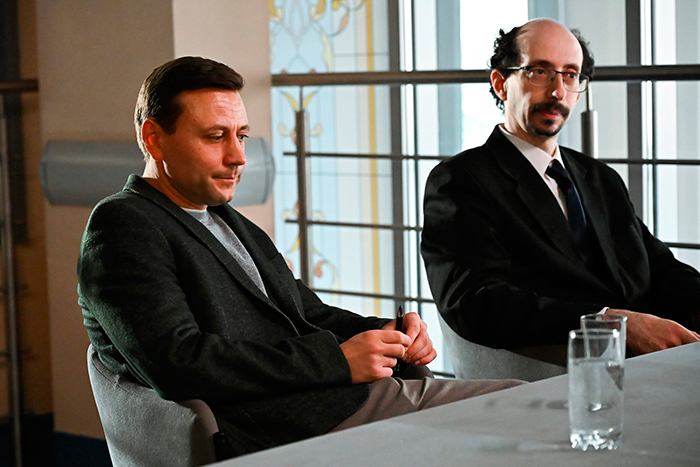 Сериал &laquo;Бежать нельзя остаться&raquo; (2026) - сюжет, актеры и роли, кадры из сериала