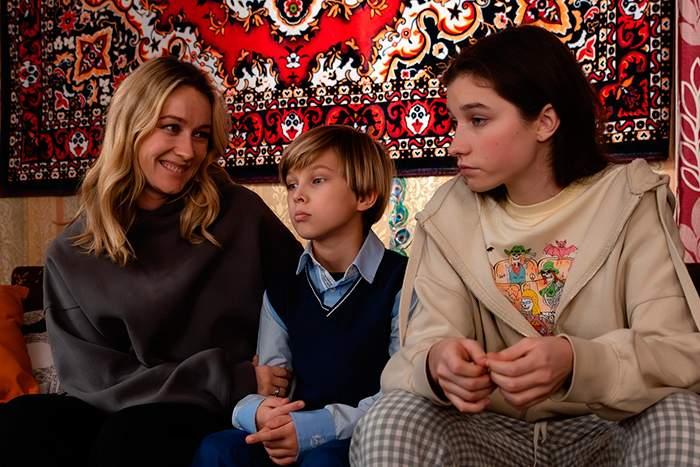 Сериал &laquo;Цветочное озеро&raquo; (2026) - сюжет, актеры и роли, кадры из сериала