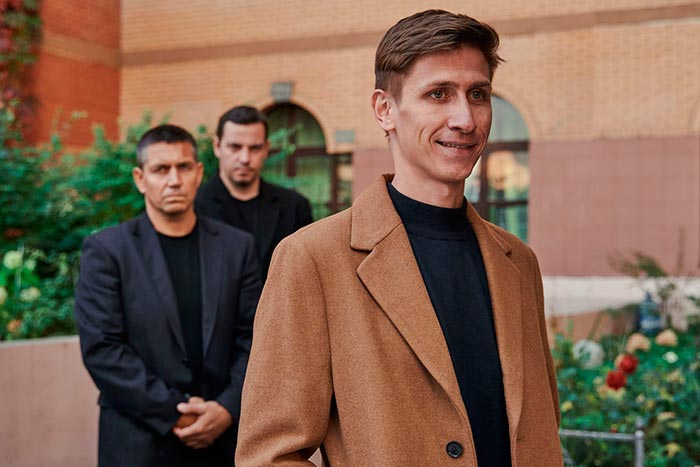 Сериал «Дыши» (2025) - сюжет, актеры и роли, кадры из сериала