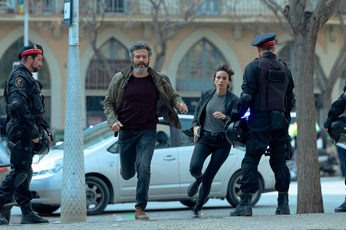 Сериал «Город теней» (2025) - сюжет, актеры и роли, кадры из сериала