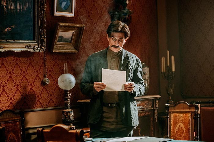 Сериал «Хроники русской революции» (2025) - сюжет, актеры и роли, кадры из сериала