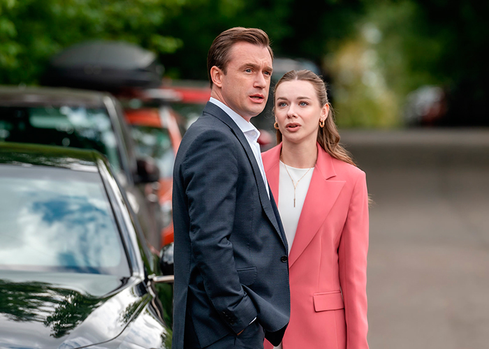 Сериал &laquo;Из сердца прочь&raquo; (2025) - сюжет, актеры и роли, кадры из сериала