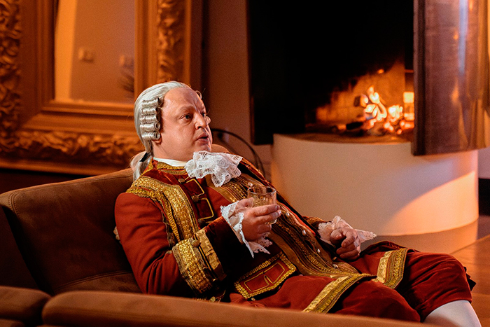 Сериал &laquo;Как Деревянко Чехова играл&raquo; (2025) - сюжет, актеры и роли, кадры из сериала