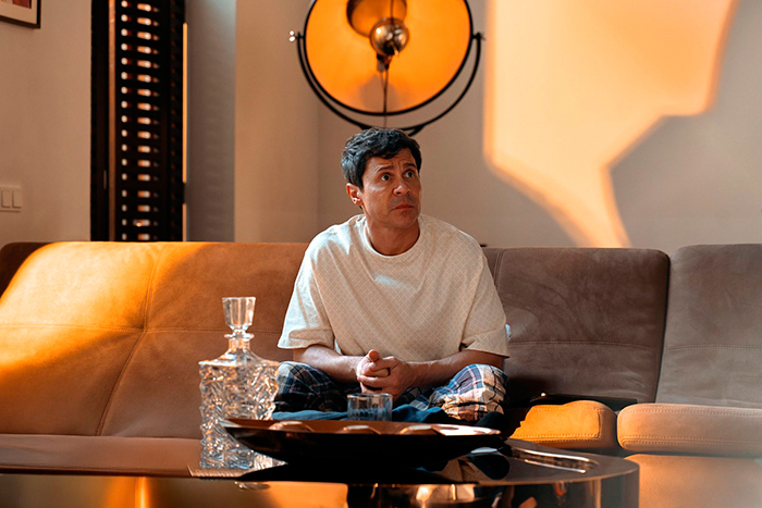 Сериал &laquo;Как Деревянко Чехова играл&raquo; (2025) - сюжет, актеры и роли, кадры из сериала