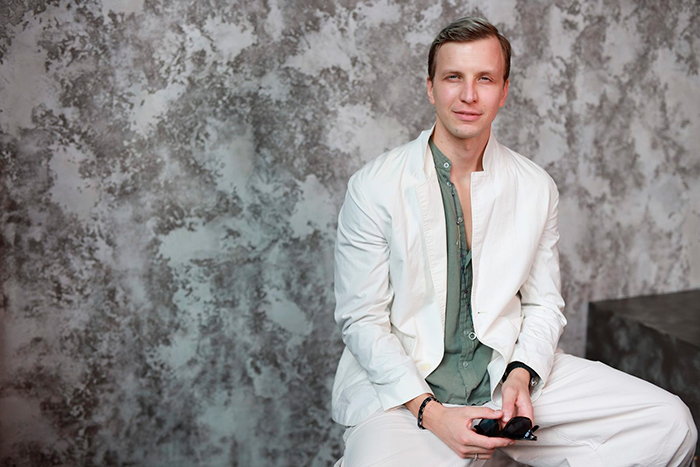 Сериал «Любовь по принуждению» (2025) - сюжет, актеры и роли, кадры из сериала