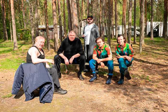 Сериал &laquo;Мотай!&raquo; (2025) - сюжет, актеры и роли, кадры из сериала