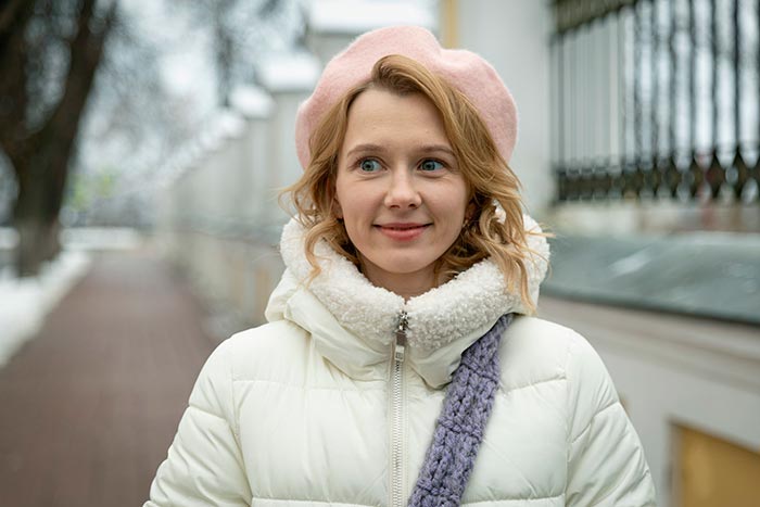 Сериал «Под покровом надежды» (2025) - сюжет, актеры и роли, кадры из сериала