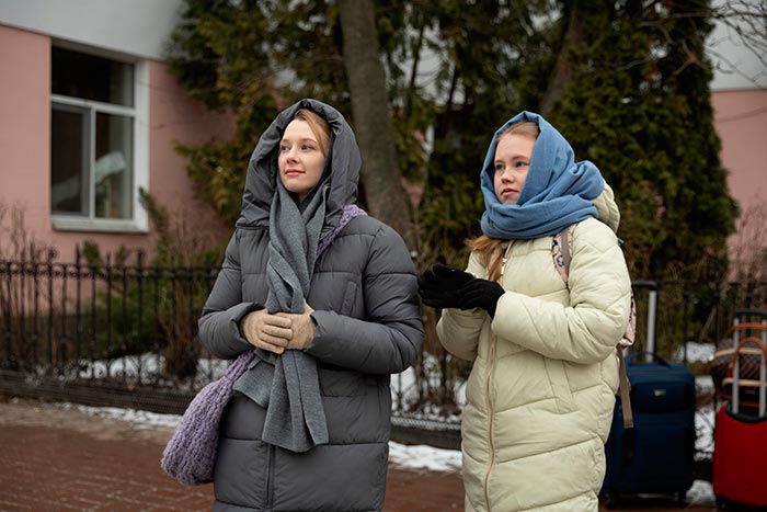 Сериал «Под покровом надежды» (2025) - сюжет, актеры и роли, кадры из сериала
