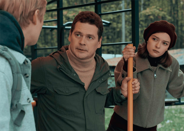 Сериал «Скамейка запасных» (2026) - сюжет, актеры и роли, кадры из сериала