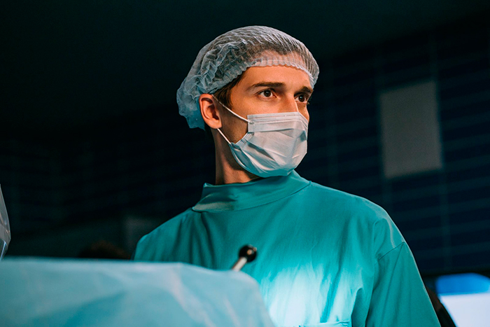 Сериал «Склиф» (2025) - сюжет, актеры и роли, кадры из сериала