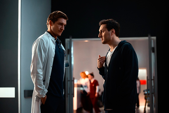 Сериал «Склиф» (2025) - сюжет, актеры и роли, кадры из сериала