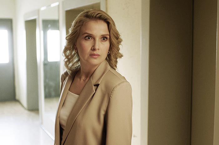 Сериал «Тайна за углом 2 сезон» (2025) - сюжет, актеры и роли, кадры из сериала