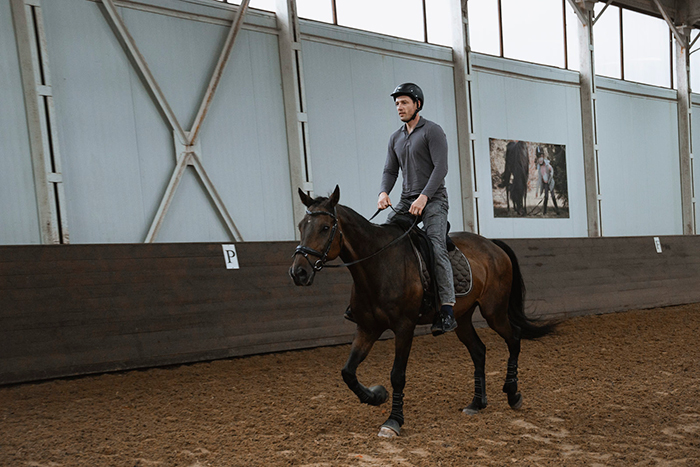 Сериал «В тени больших чисел 4 сезон» (2025) - сюжет, актеры и роли, кадры из сериала