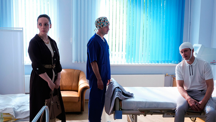 Сериал «Входите, открыто!» (2025) - сюжет, актеры и роли, кадры из сериала