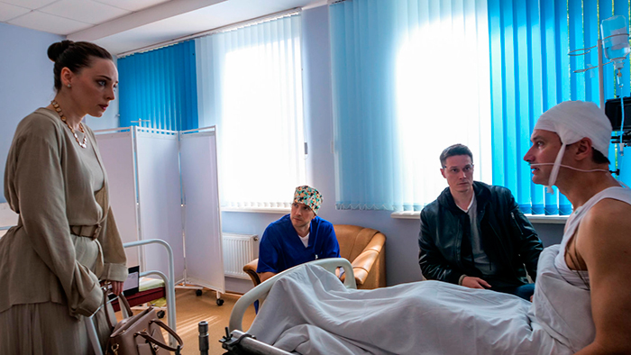 Сериал «Входите, открыто!» (2025) - сюжет, актеры и роли, кадры из сериала