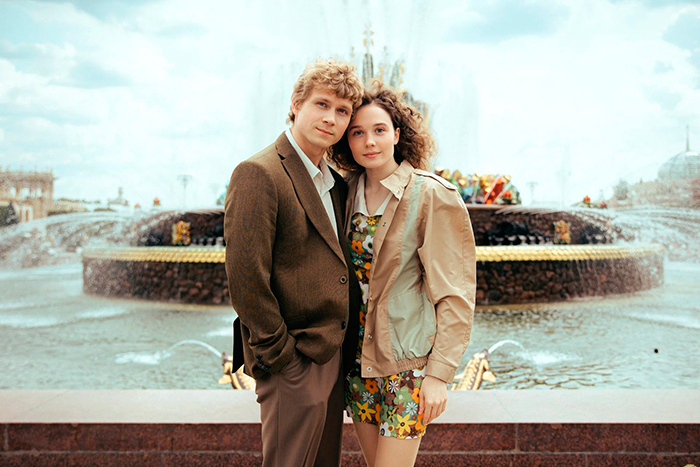 Сериал &laquo;Время Счастливых&raquo; (2026) - сюжет, актеры и роли, кадры из сериала