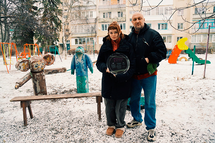 Сериал «Встать на ноги» (2026) - сюжет, актеры и роли, кадры из сериала