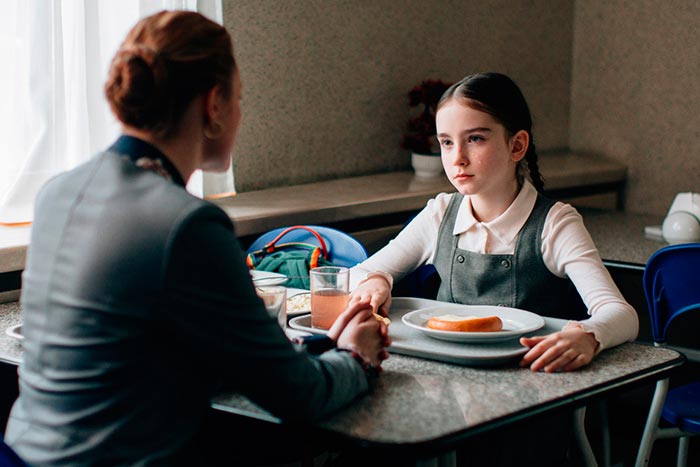 Сериал «Взятка» (2025) - сюжет, актеры и роли, кадры из сериала