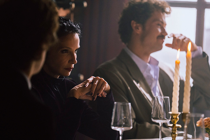 Сериал «Жар» (2026) - сюжет, актеры и роли, кадры из сериала