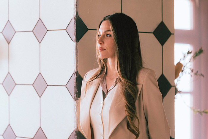 Сериал «Жар» (2026) - сюжет, актеры и роли, кадры из сериала